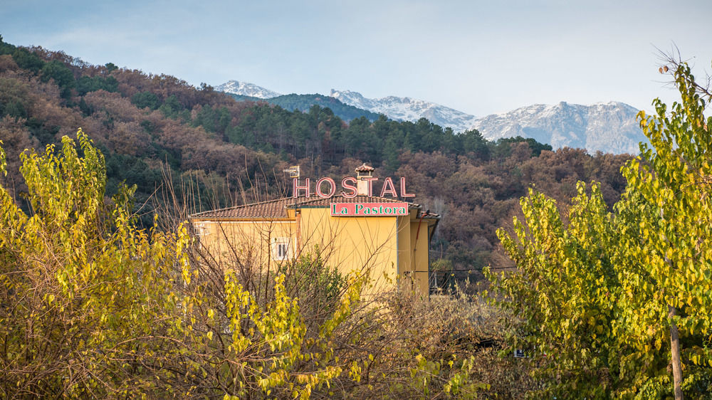 Hostal La Pastora Candeleda Exterior foto